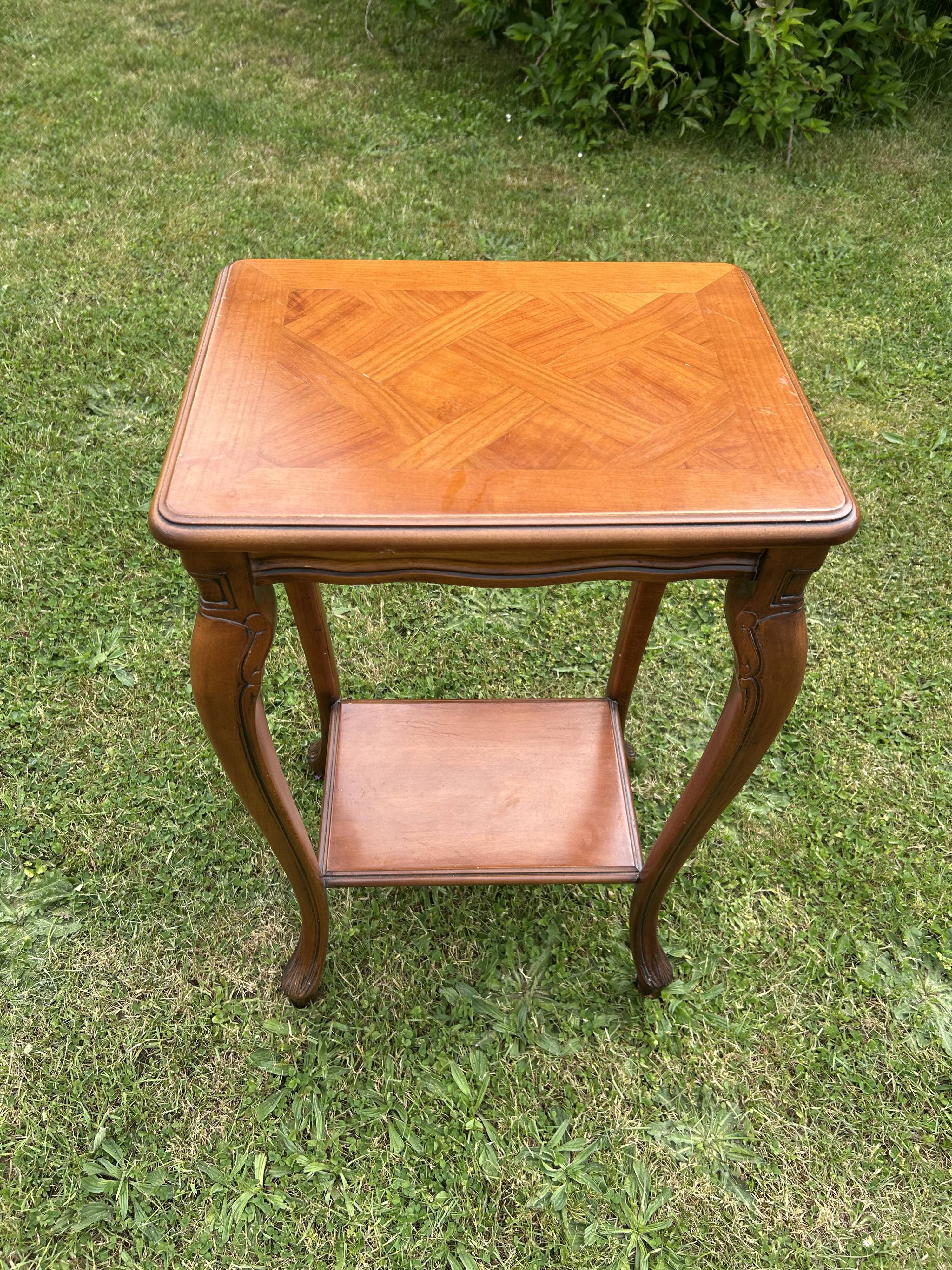 Small entrance furniture