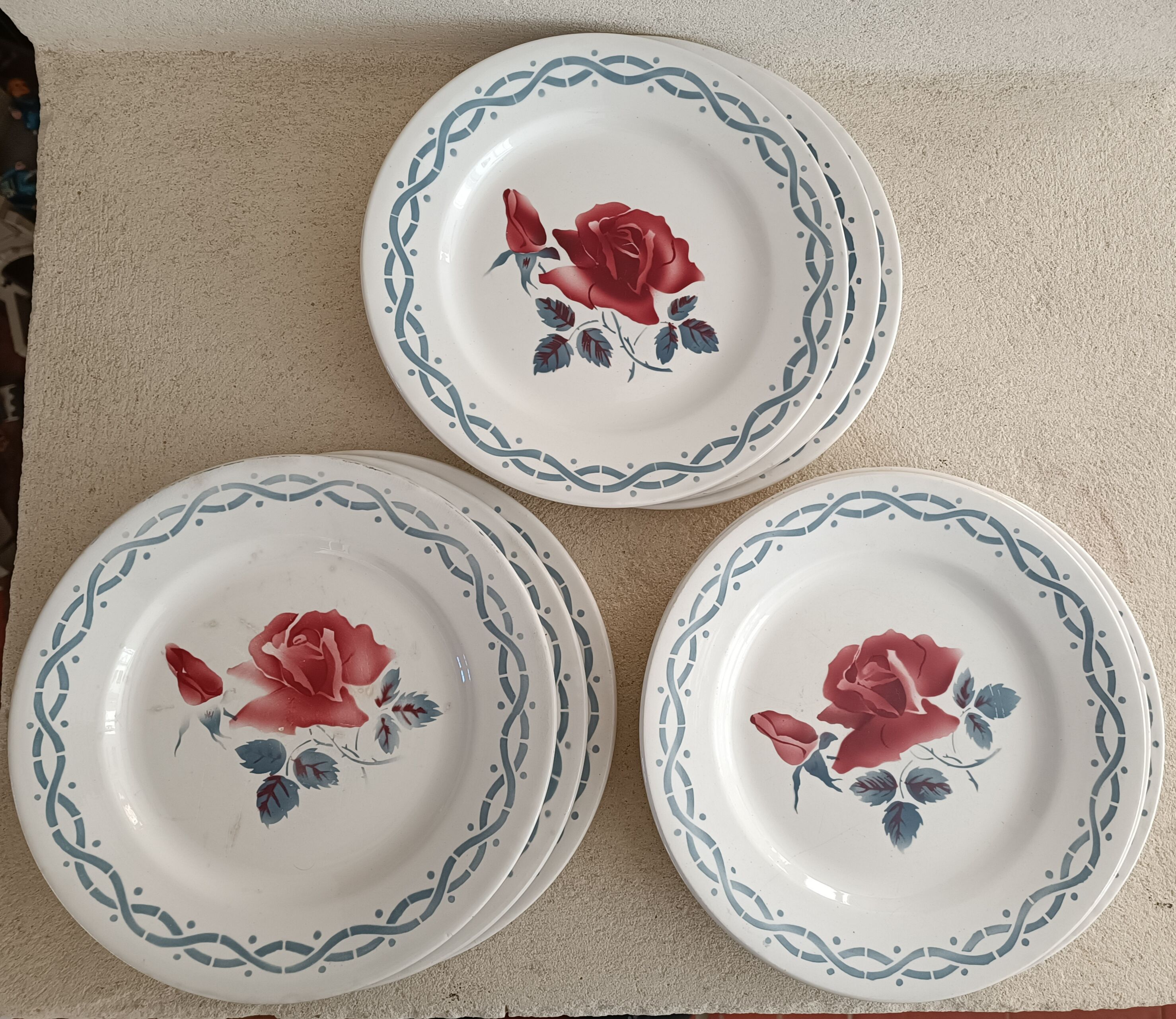 9 plates earth of iron Digoin Sarreguemines