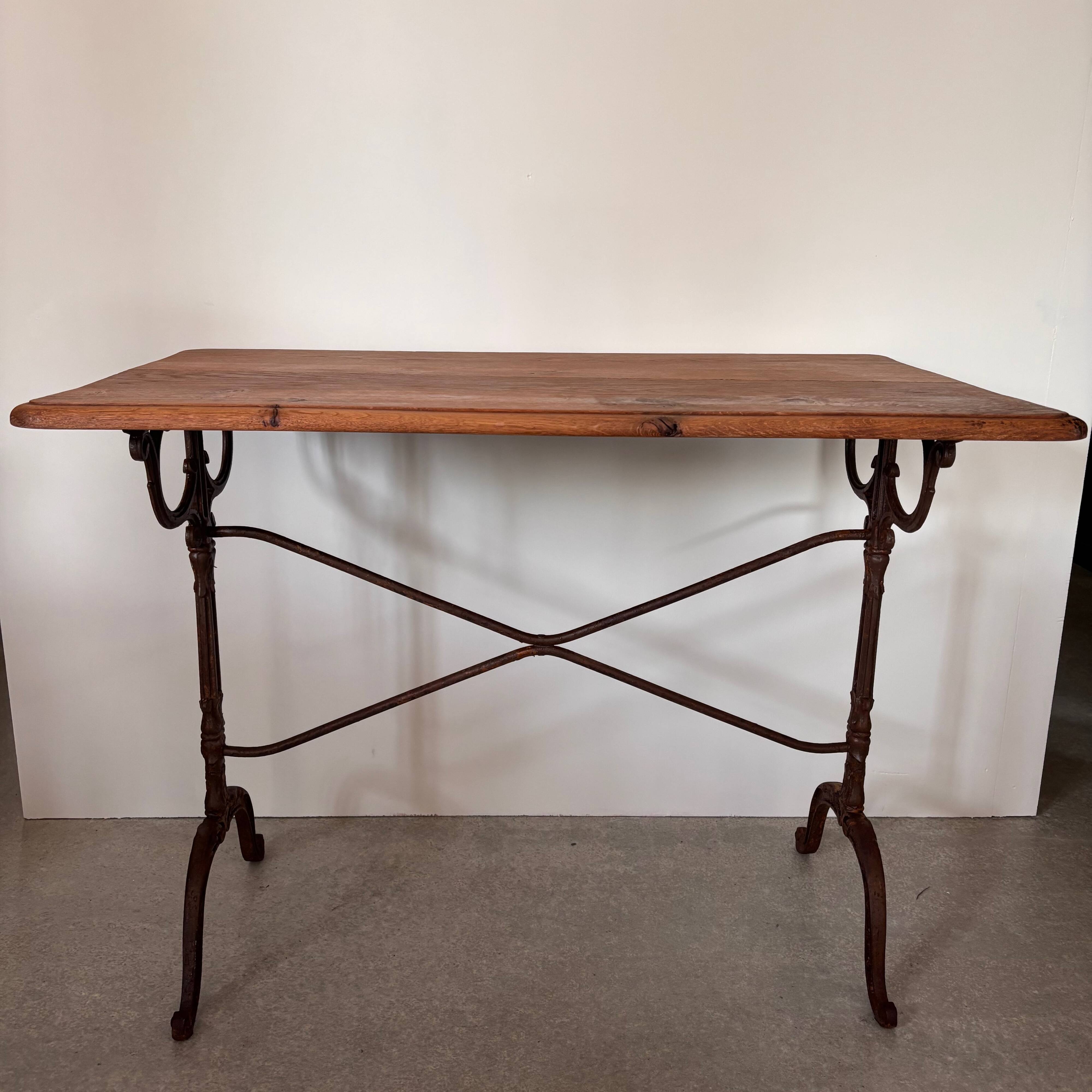 Tale bistrot en chêne