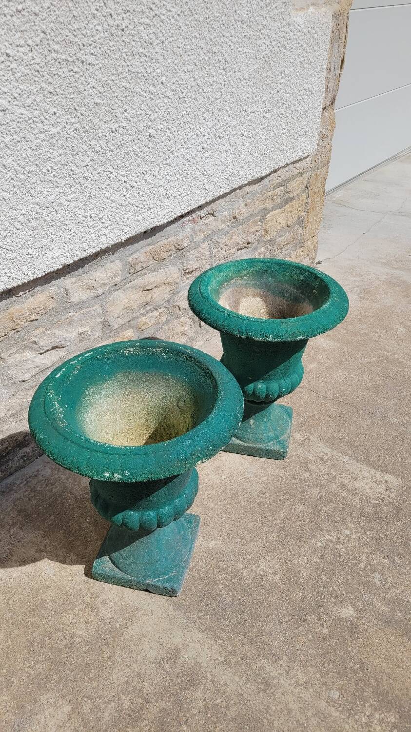 Pair of Medici Vases in old reconstituted stone 1950s