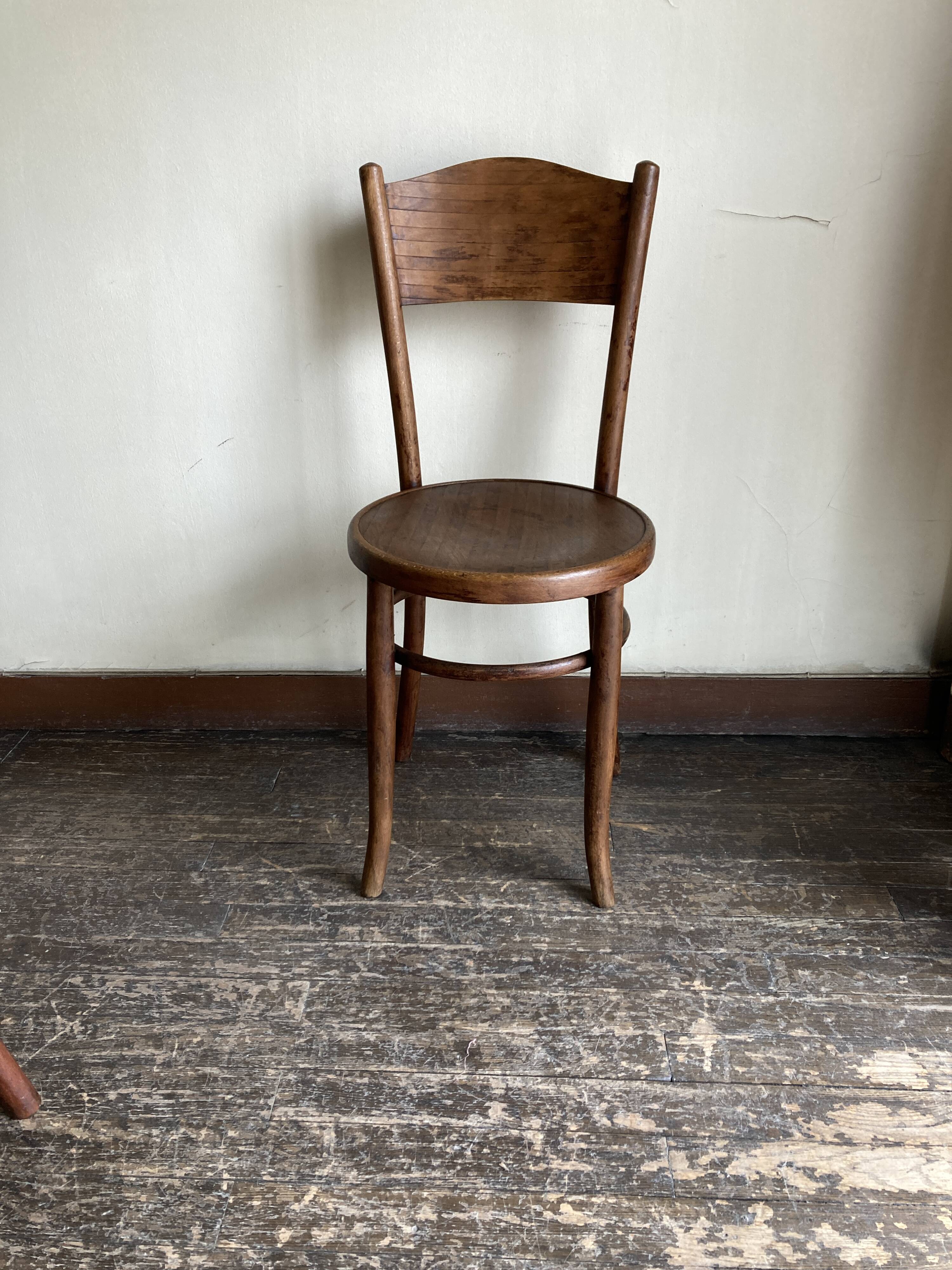 Set of 4 Fischel bistro chairs in bent wood gendarme hat 1920