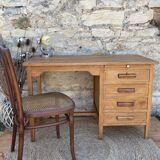 Ancien bureau de dactylo