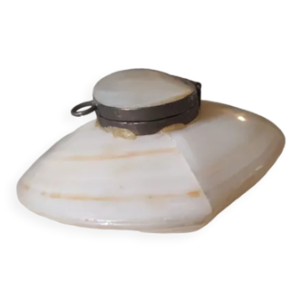 Box in shell and mother-of-pearl
