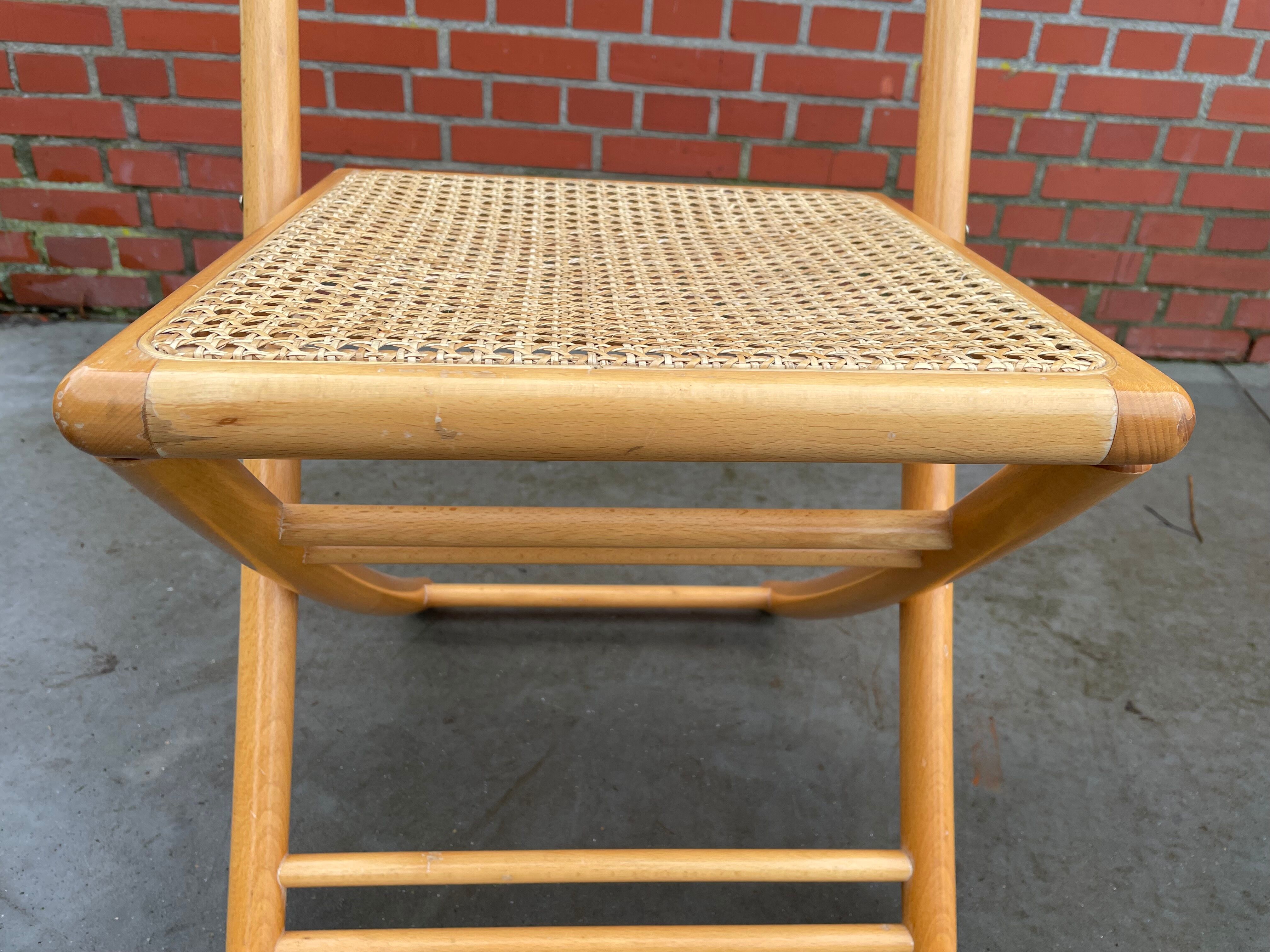 Vintage cesca style wooden folding chair design