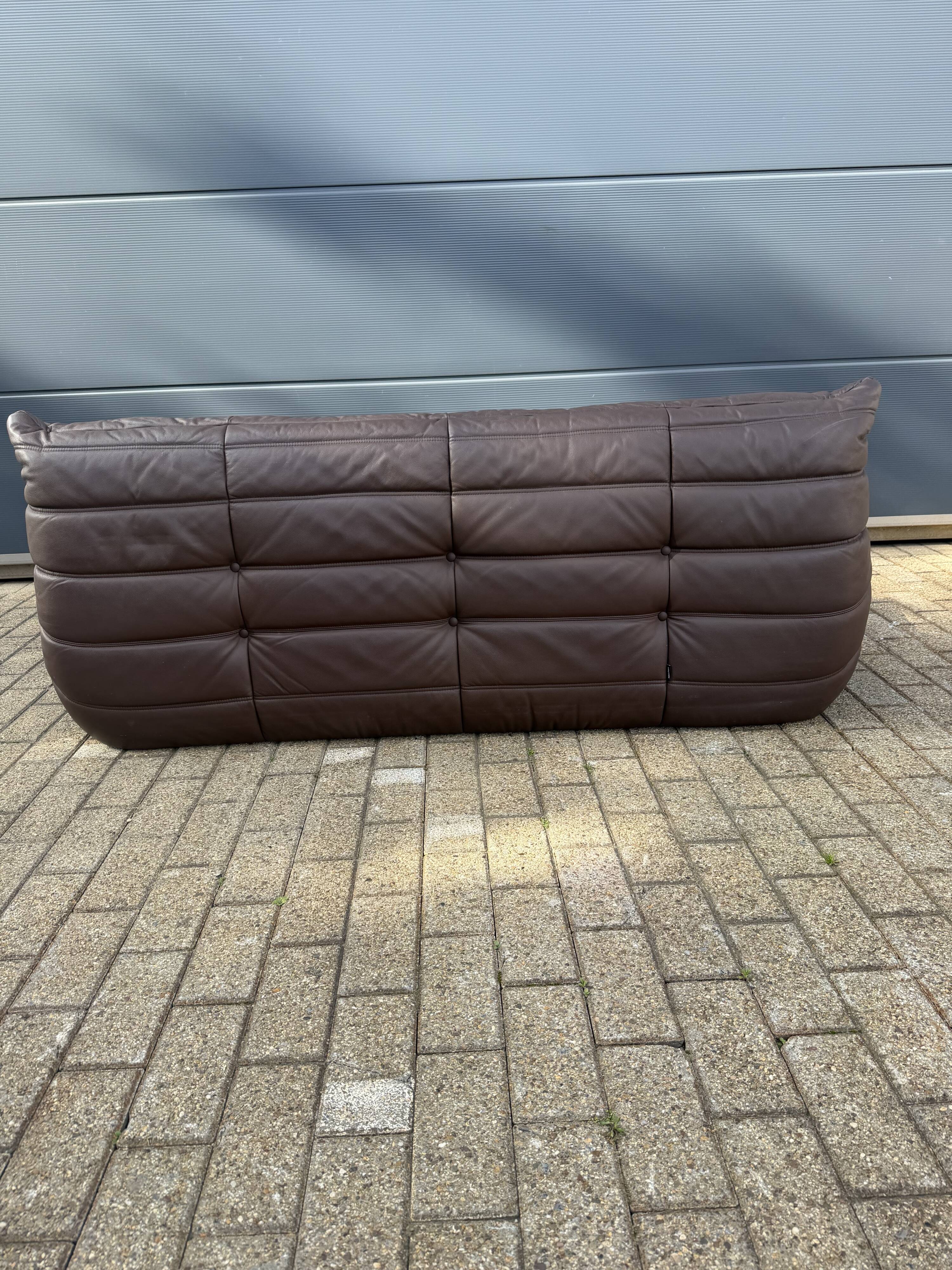 100% authentic Ligne Roset Togo 3-seater in chocolate brown original leather.