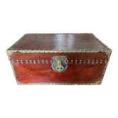 Flat wooden trunk