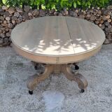 Oval dining table in the Napoleon III style