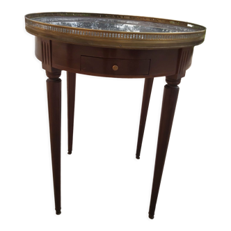 Guéridon en acajou marbre gris et galerie en laiton