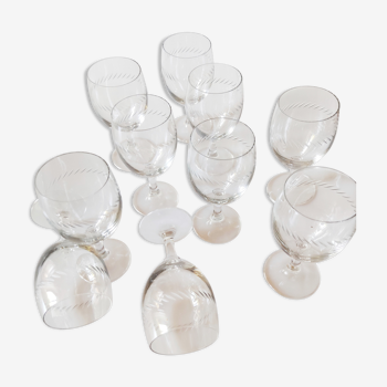 Ensemble de 10 verres en cristal gravés