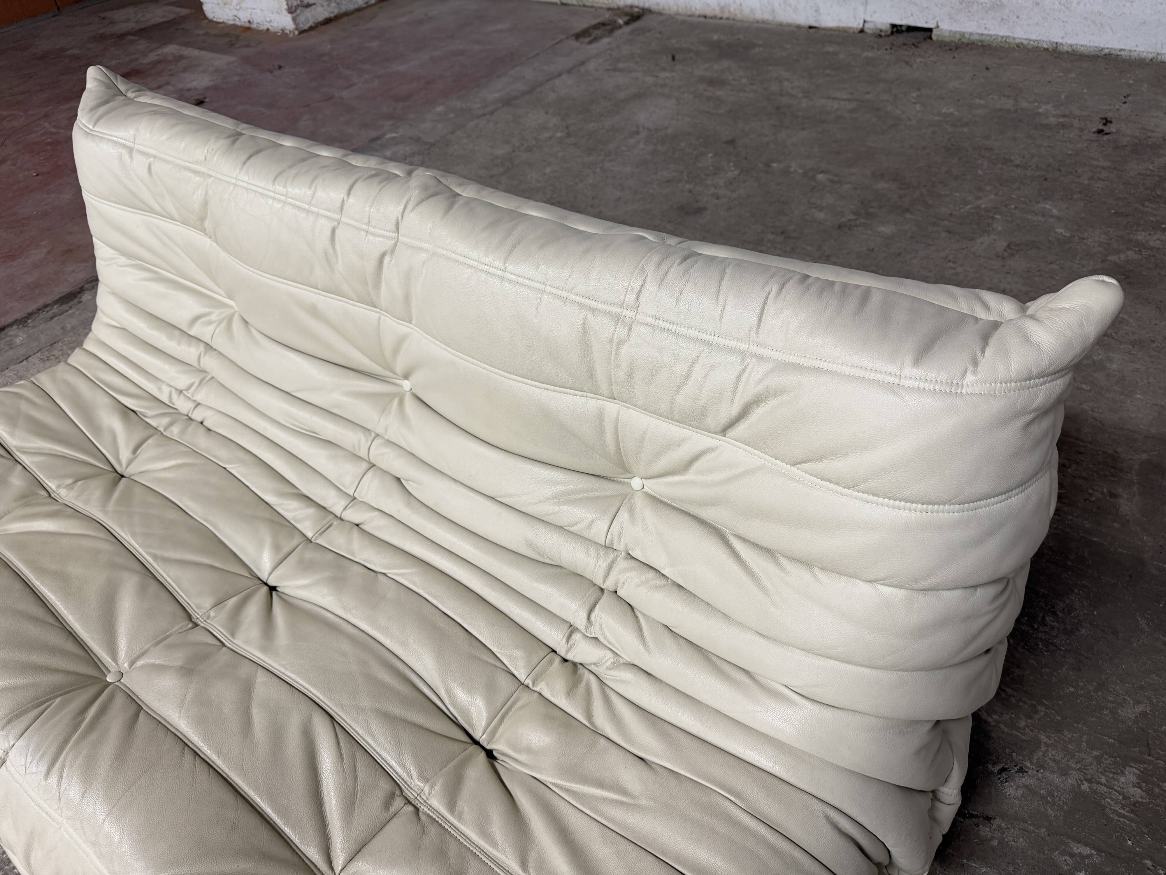 100% authentic ligne roset togo 3-seater beige leather in top condition!