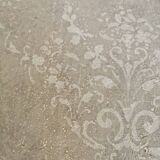 Shabby chic pedestal table