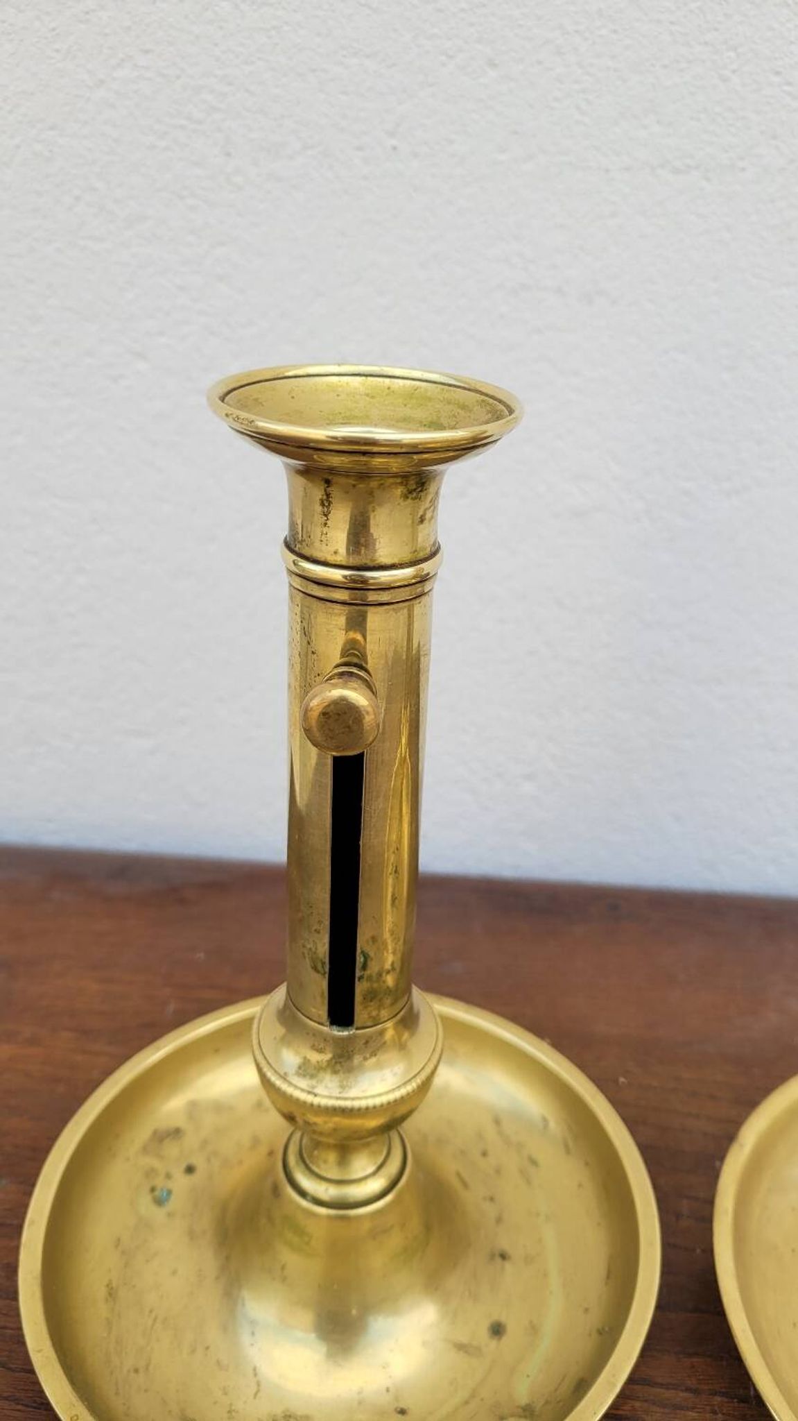 Paire de Bougeoirs Louis Philippe en laiton 1900s
