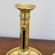 Paire de Bougeoirs Louis Philippe en laiton 1900s
