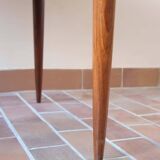 Scandinavian round table