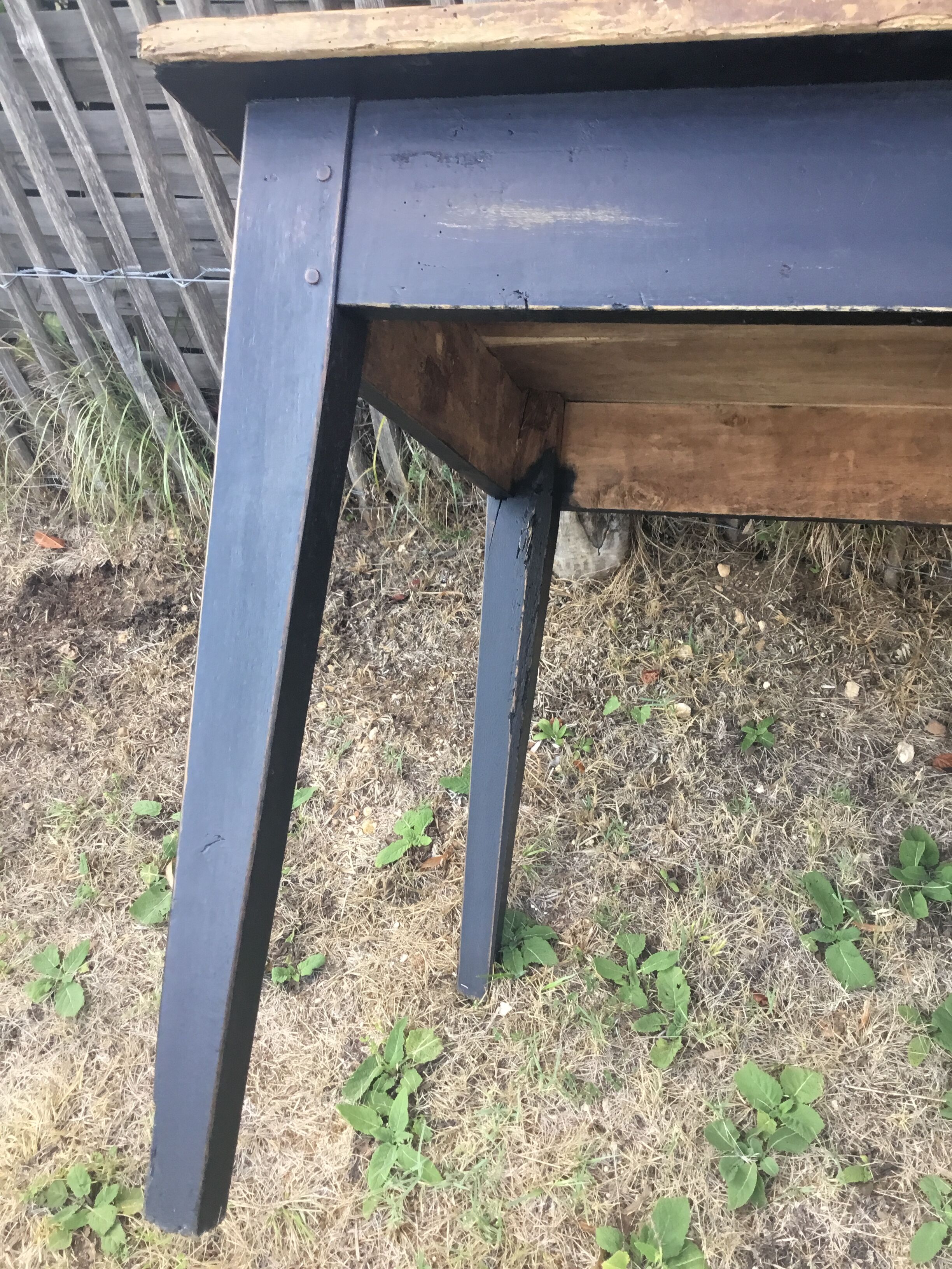 Farmhouse table in oak and poplar black patinated base and waxed wood top
