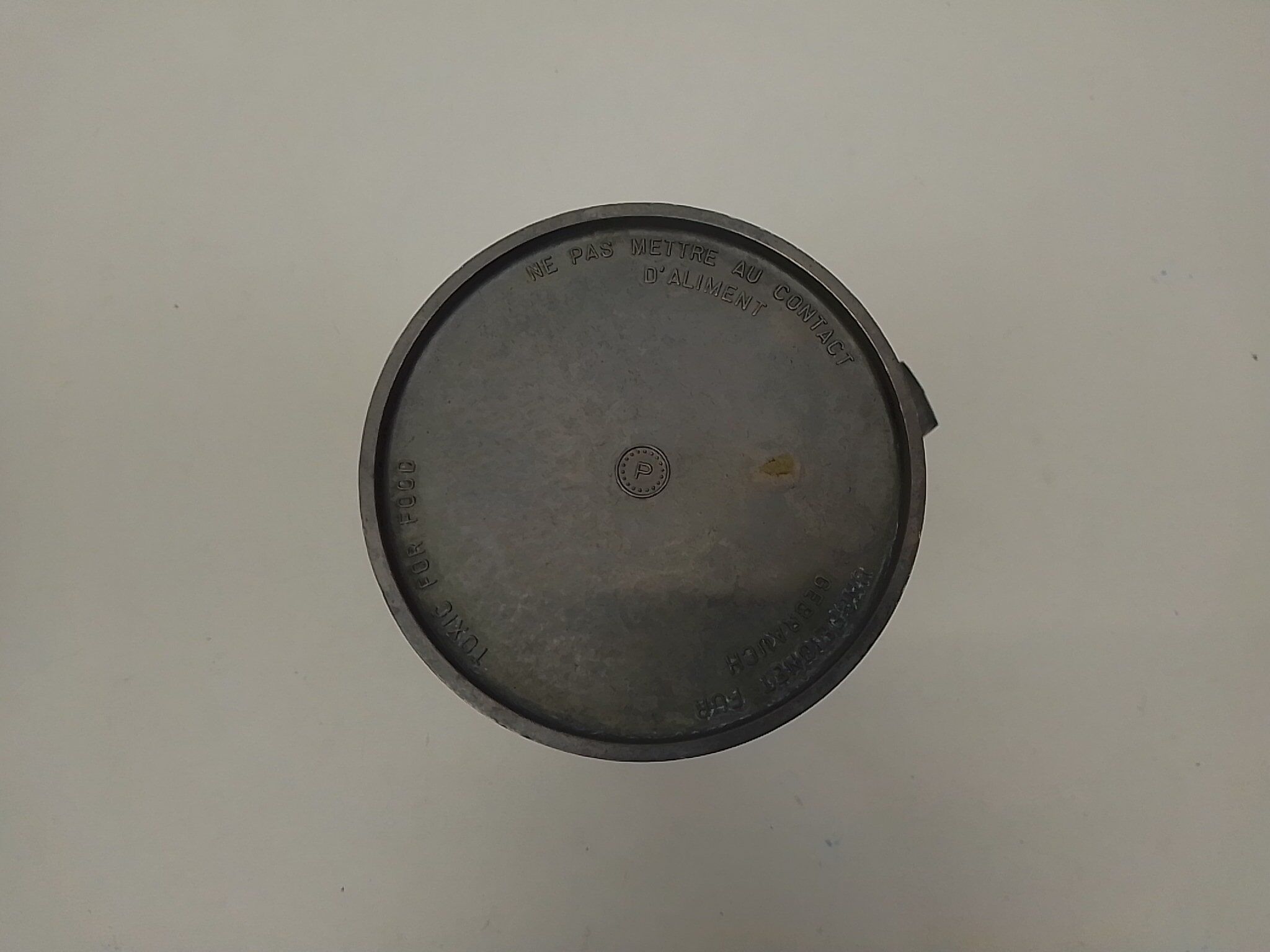 Lot de 2 pichets en étain de 18 cm et 14 cm