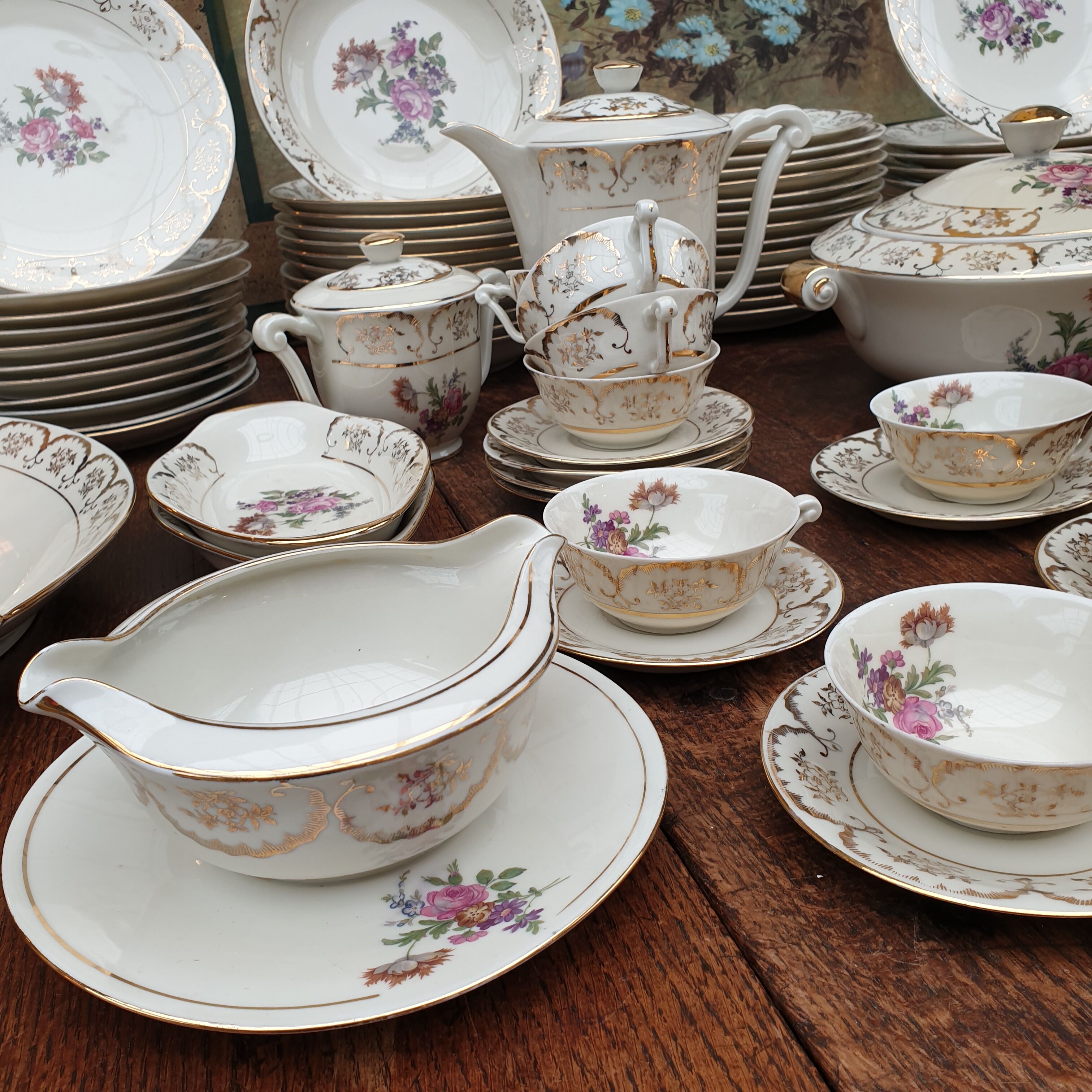 Service porcelaine limoges france assiettes plats