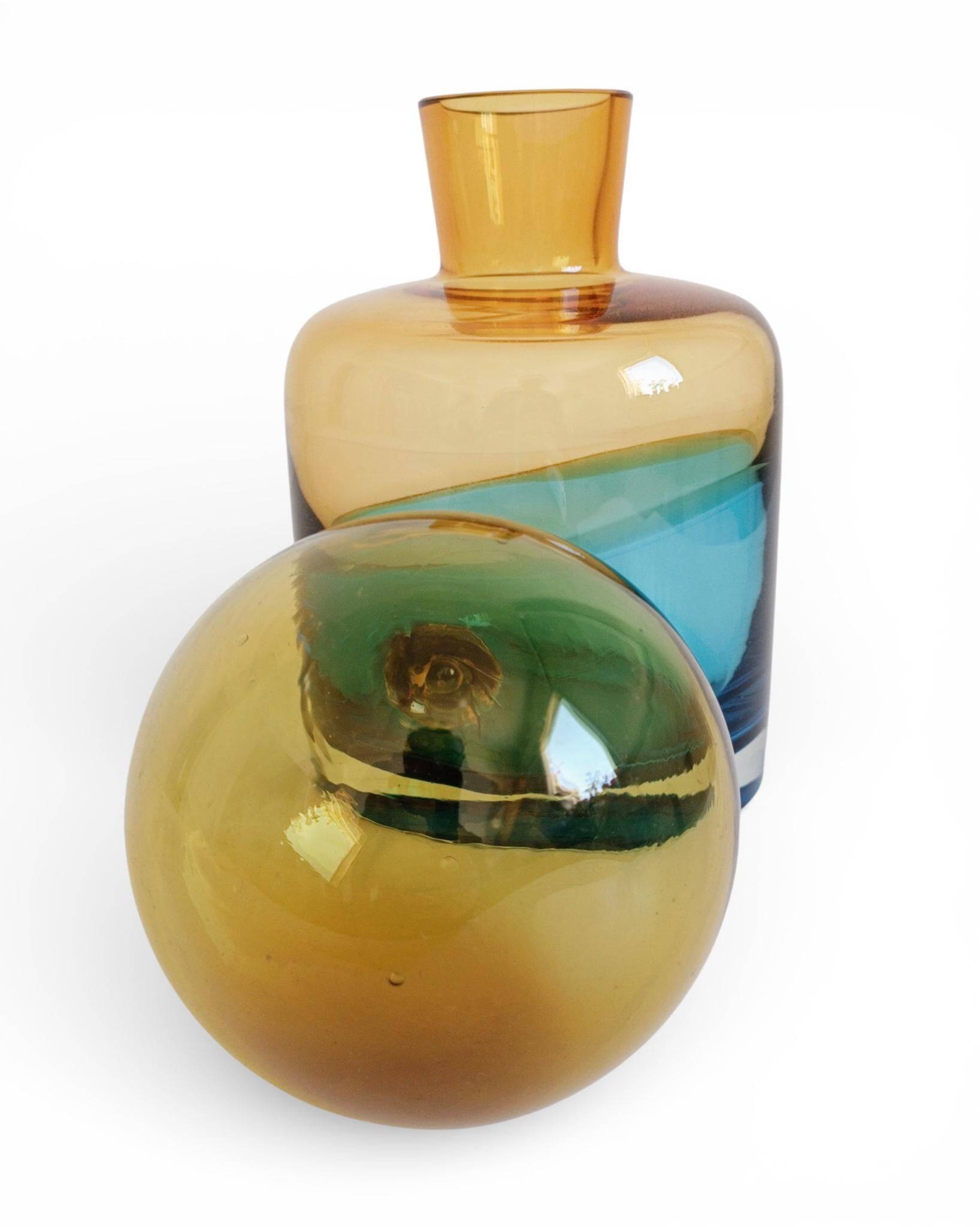 Sommerso Murano Art Glass Bottle In The Style of Flavio Poli for Seguso