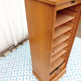 Filing cabinet, curtain cabinet