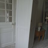 Vintage Parisian wardrobe re-enchanted in pearl gray with waxed finish.