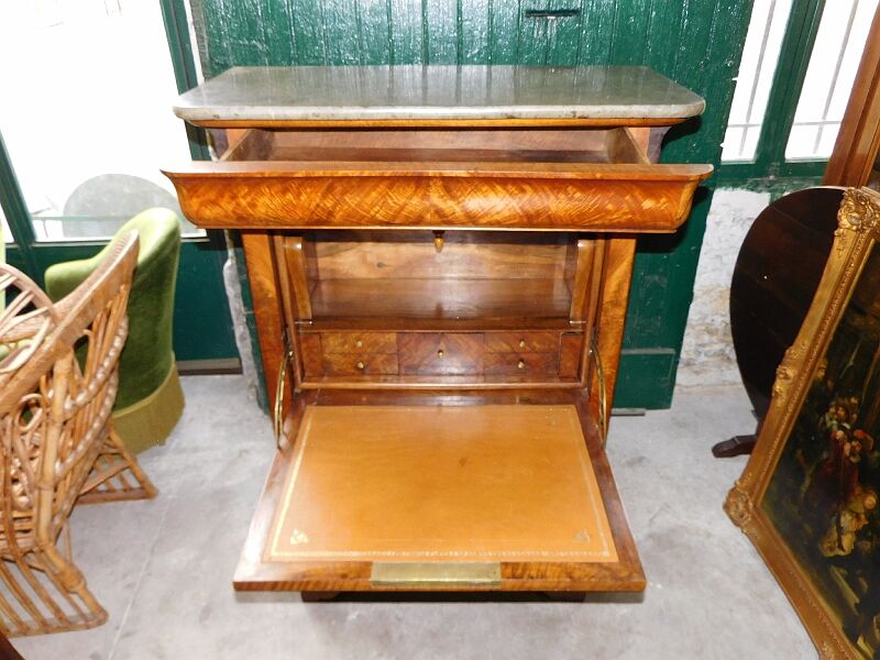 Secretary louis philippe in walnut