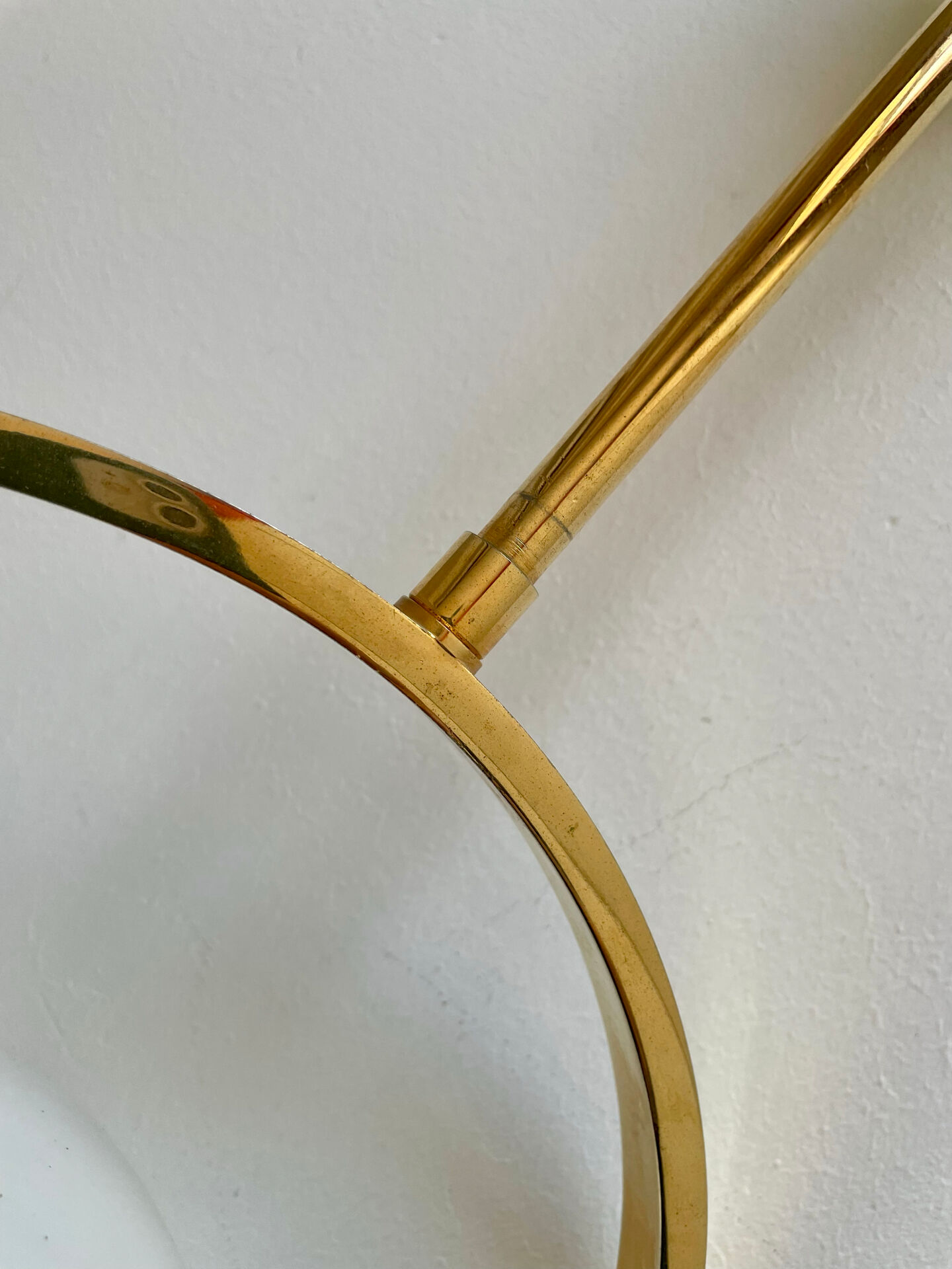 Suspension mid-century laiton et verre opalin