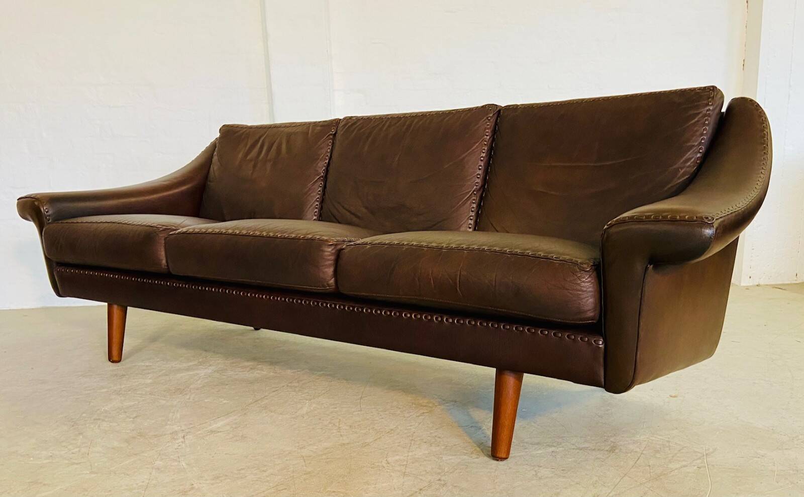 Vintage Danish mid-century retro Aage Christiansen (Matador) leather sofa 60s
