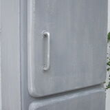 Boarding wooden wardrobe closet