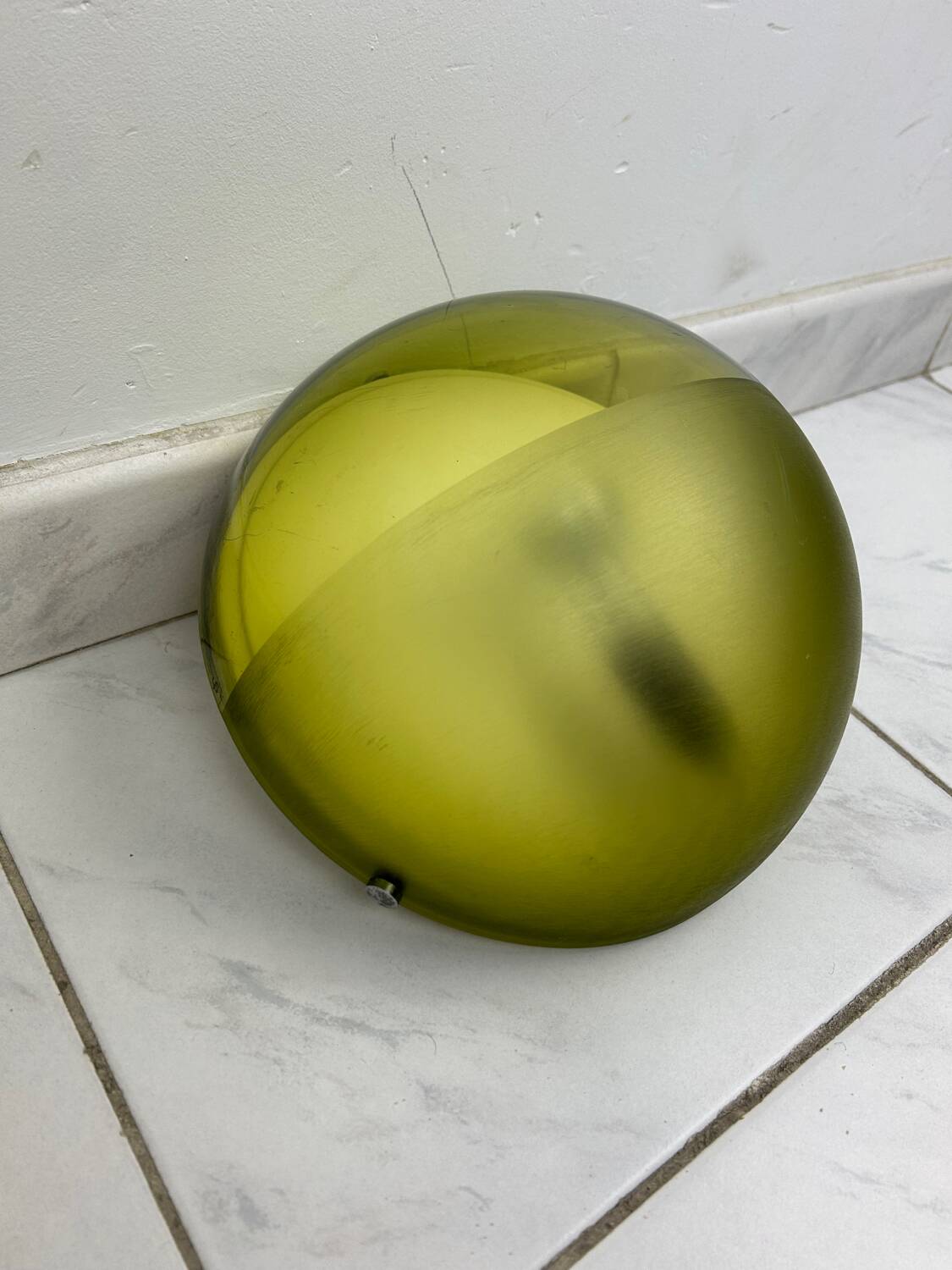 Guzzini wall lamp model 'Medio'