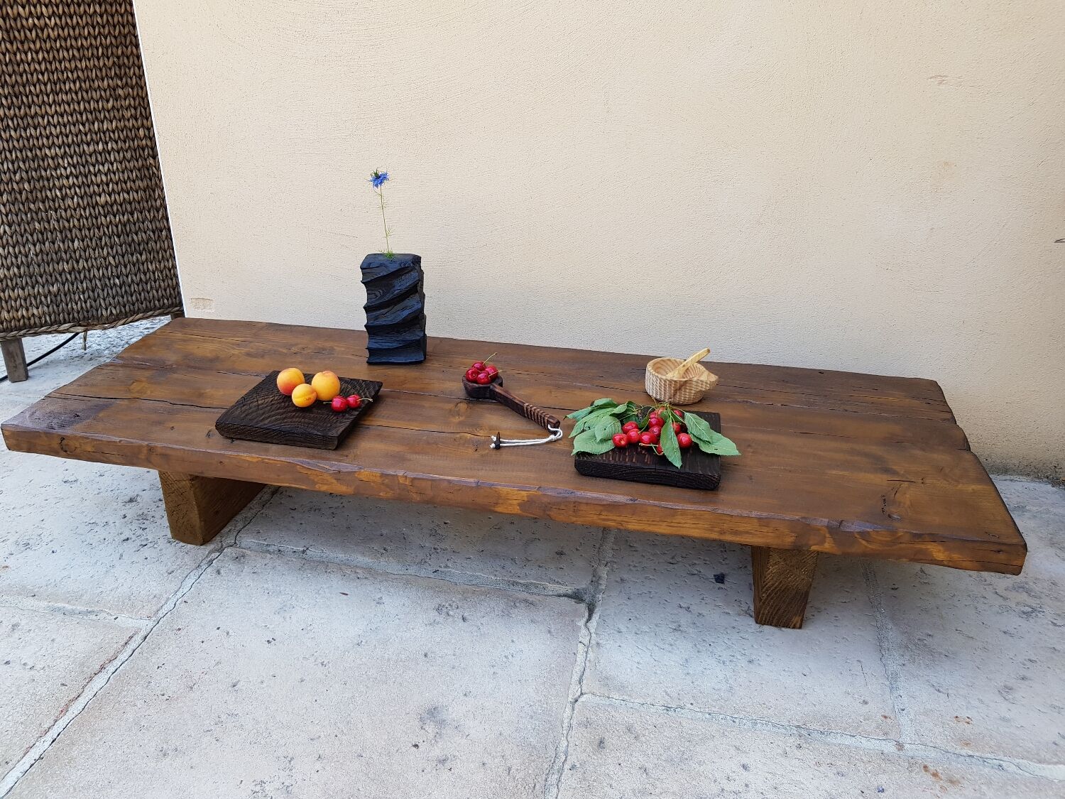 Table basse brutaliste