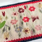 Tapis Rollakan décor de tulipes vintage