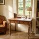 Bureau ancien en pitchpin