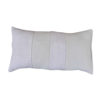 Nobilis Raffia band cushion