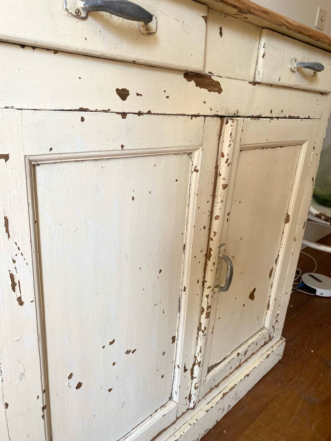 Antique Parisian sideboard in patinated beige wood