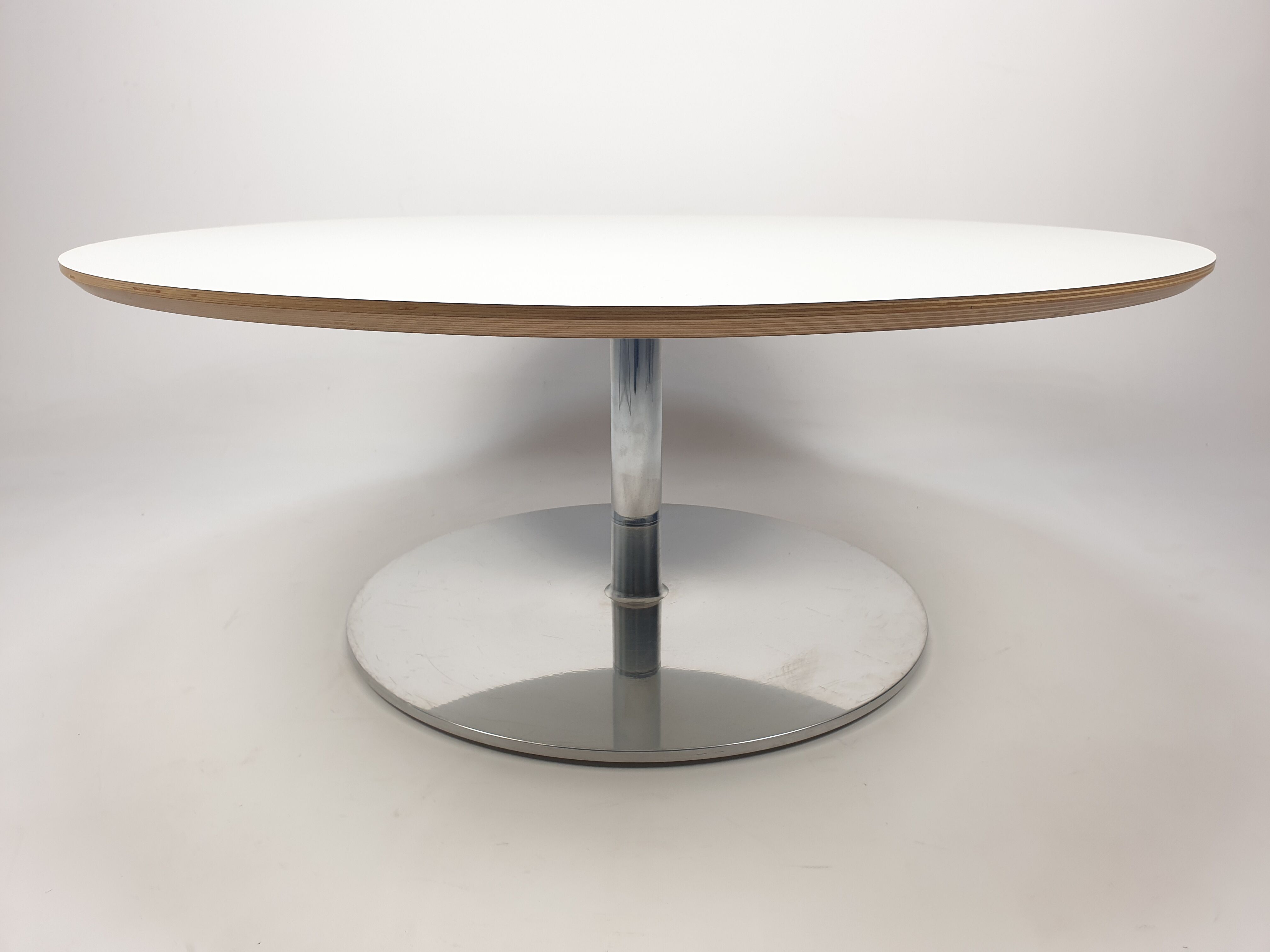 Round coffee table by Pierre Paulin for Artifort, 1990s
