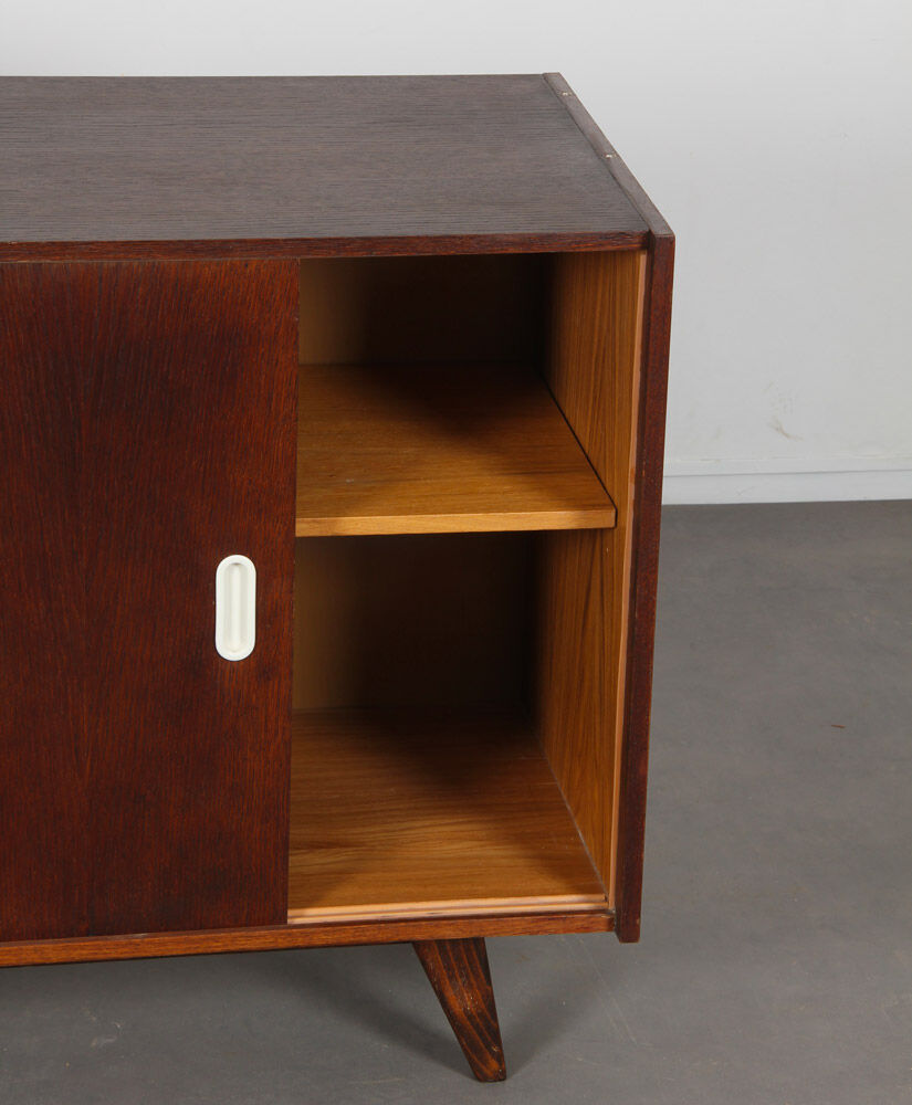 Buffet dessiné par Jiri Jiroutek modèle U-452, 1960