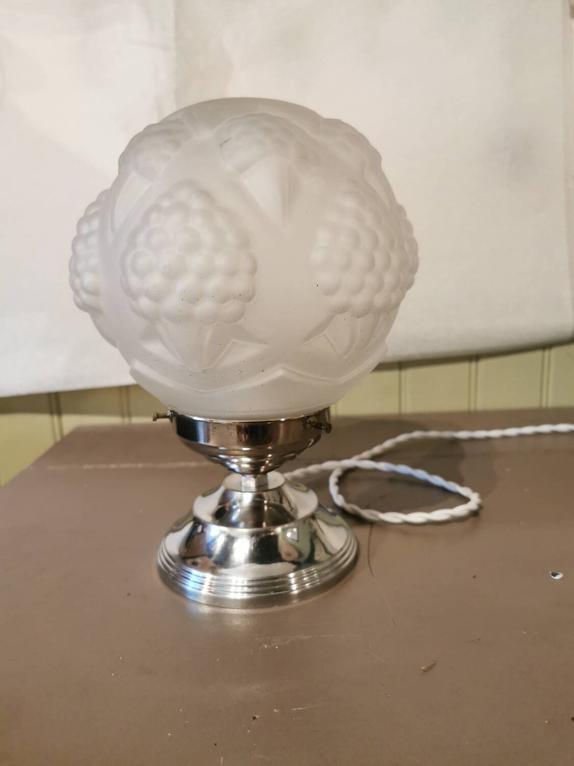 Lampe art déco aux hortensias