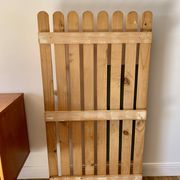 Mirrored coat rack in blond pine from the 70s and 80s