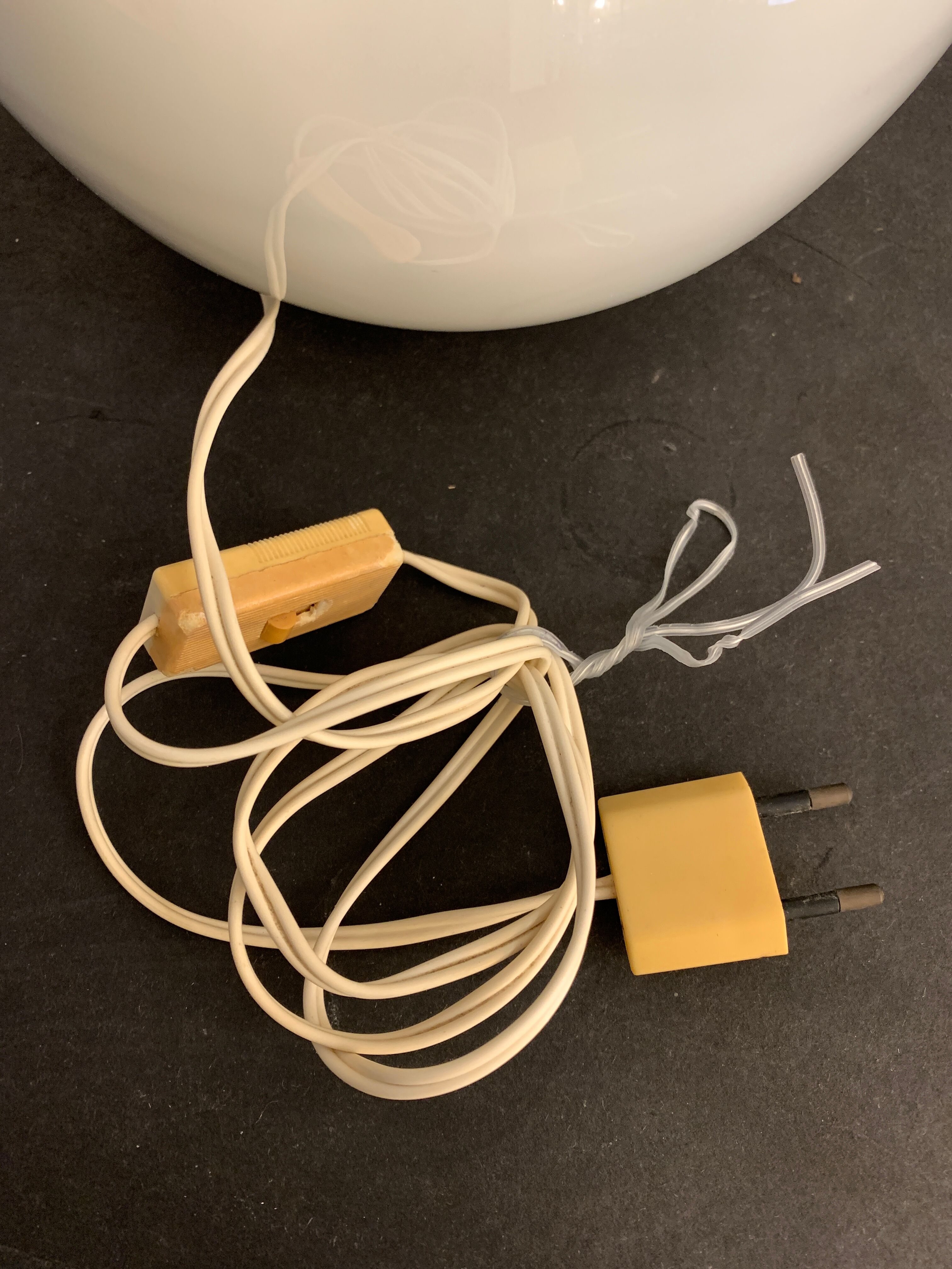 Ball lamp foot, in white porcelain Virebent, 1970