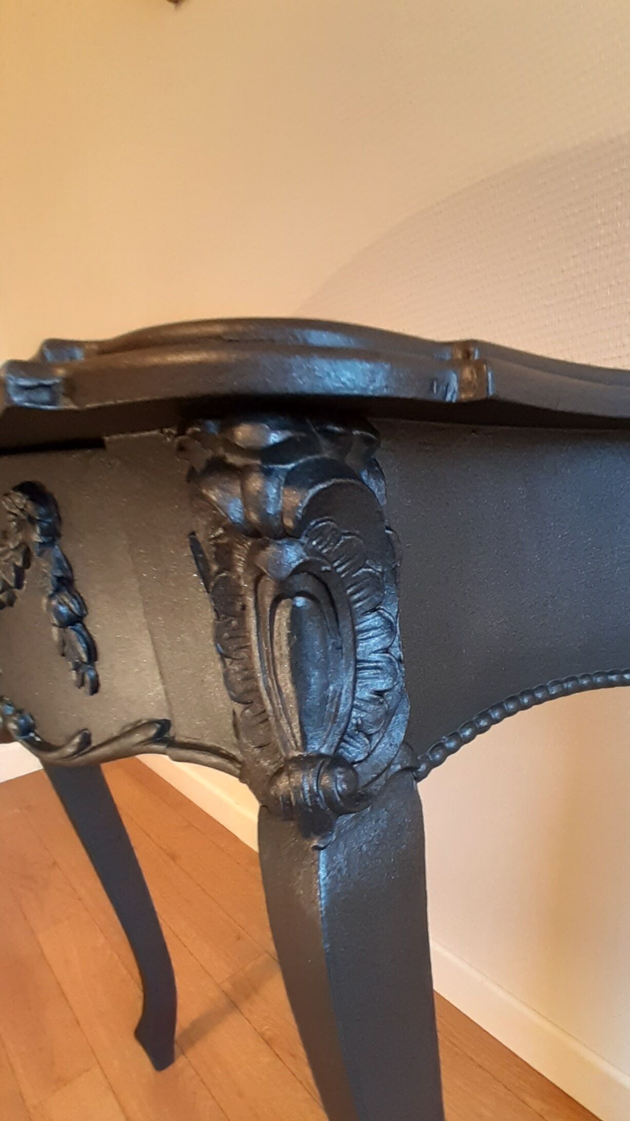 Baroque console black steel