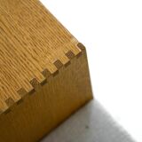 Oak 'gossip chair' bench