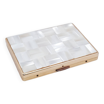 Mother-of-pearl cigarette case