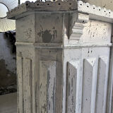 White patina and zinc counter