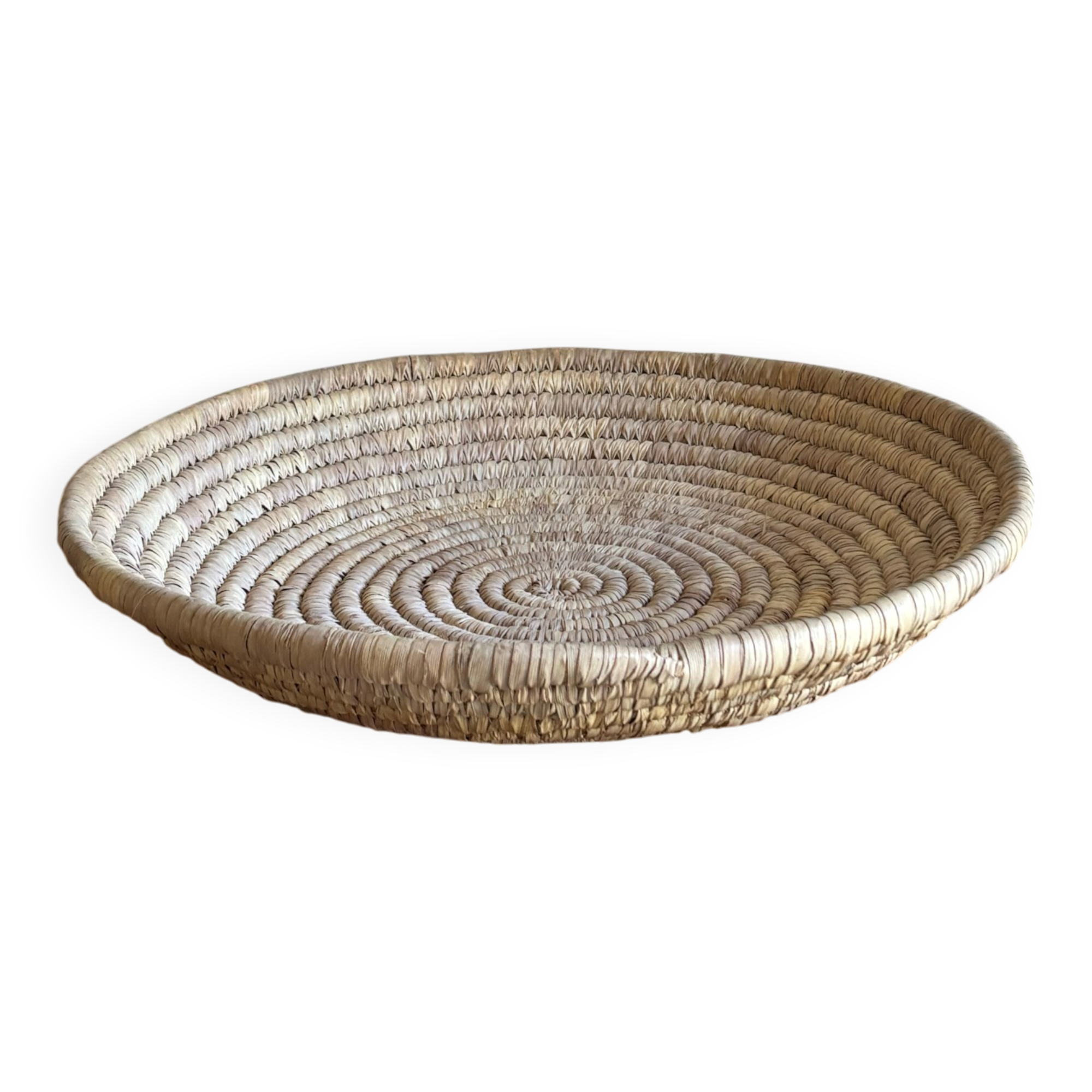 Woven straw basket