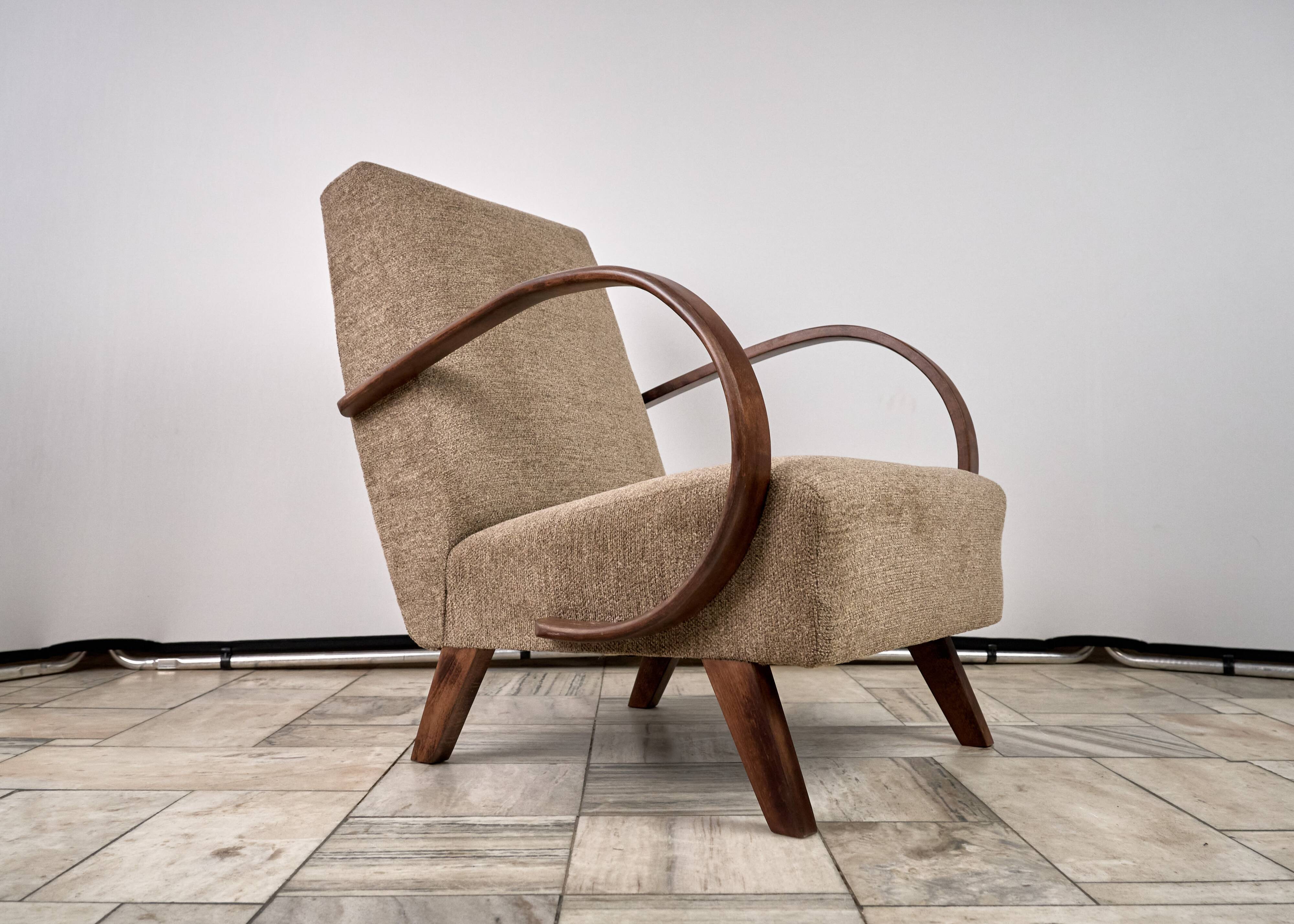 H 410 Armchair designed by Jindrich Halabala, 1940s, Czechoslovakia