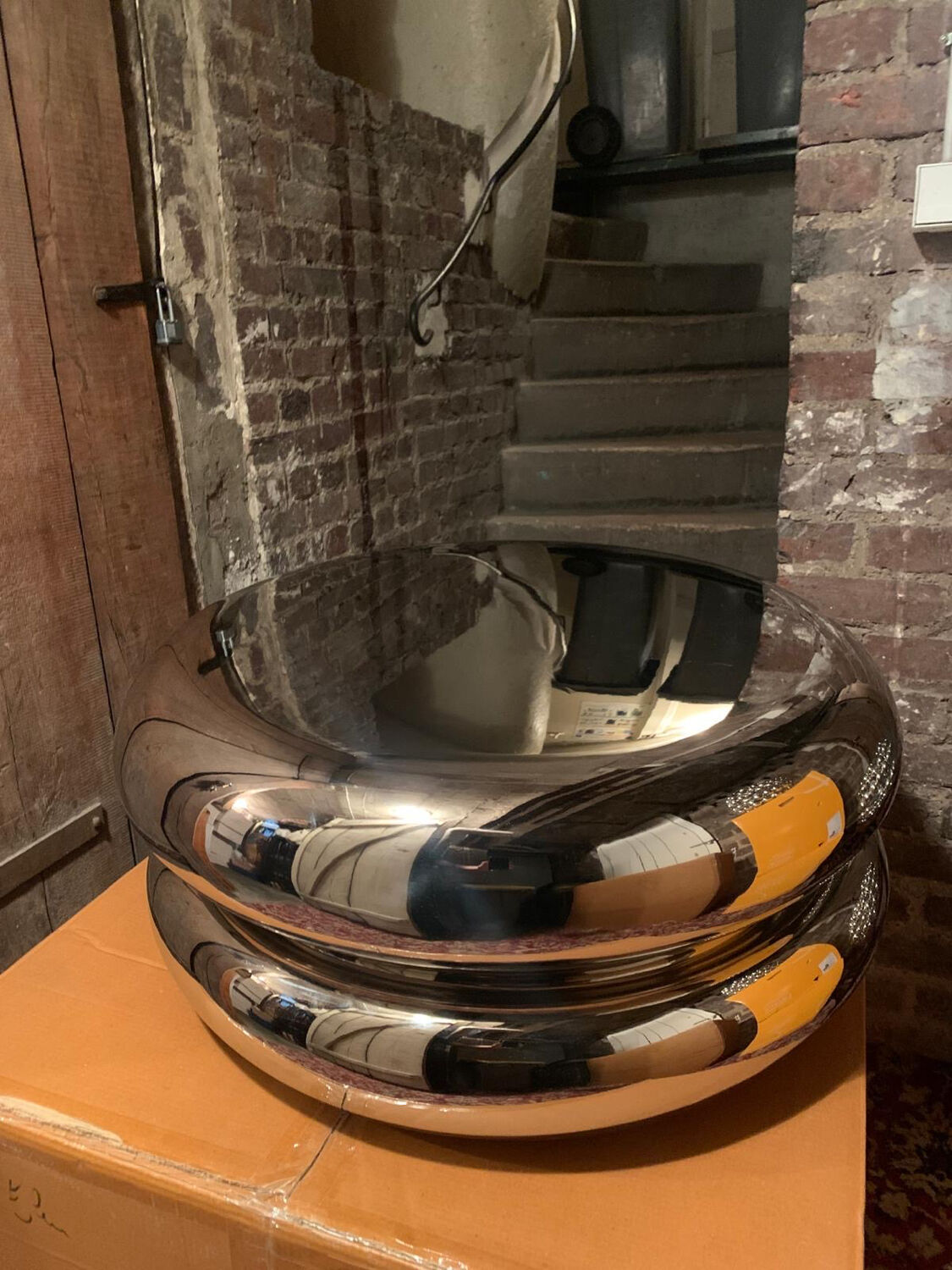 Table basse macaron fleur Delesalle chrome
