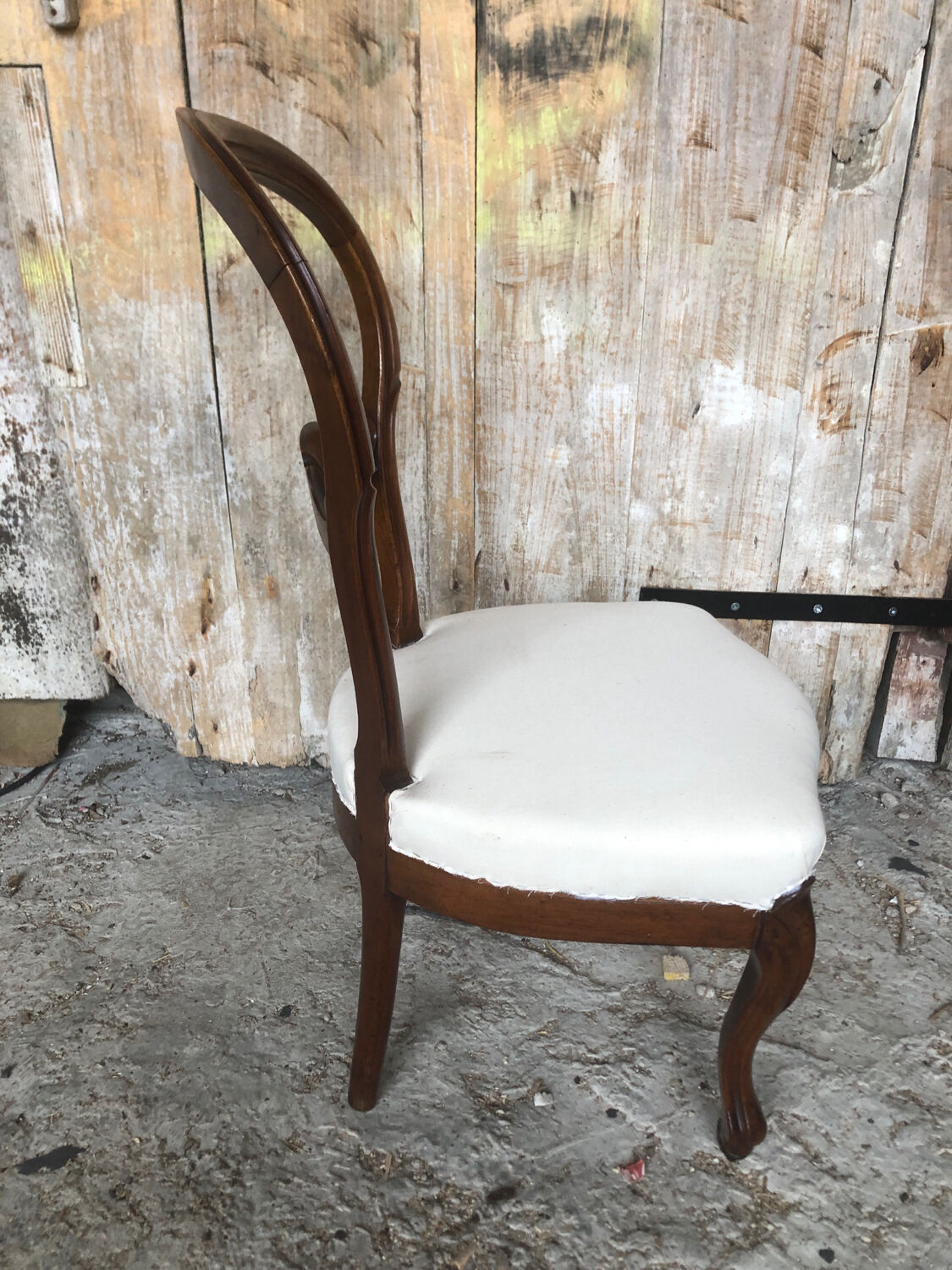 Louis XV style chair in cherry wood and fabric