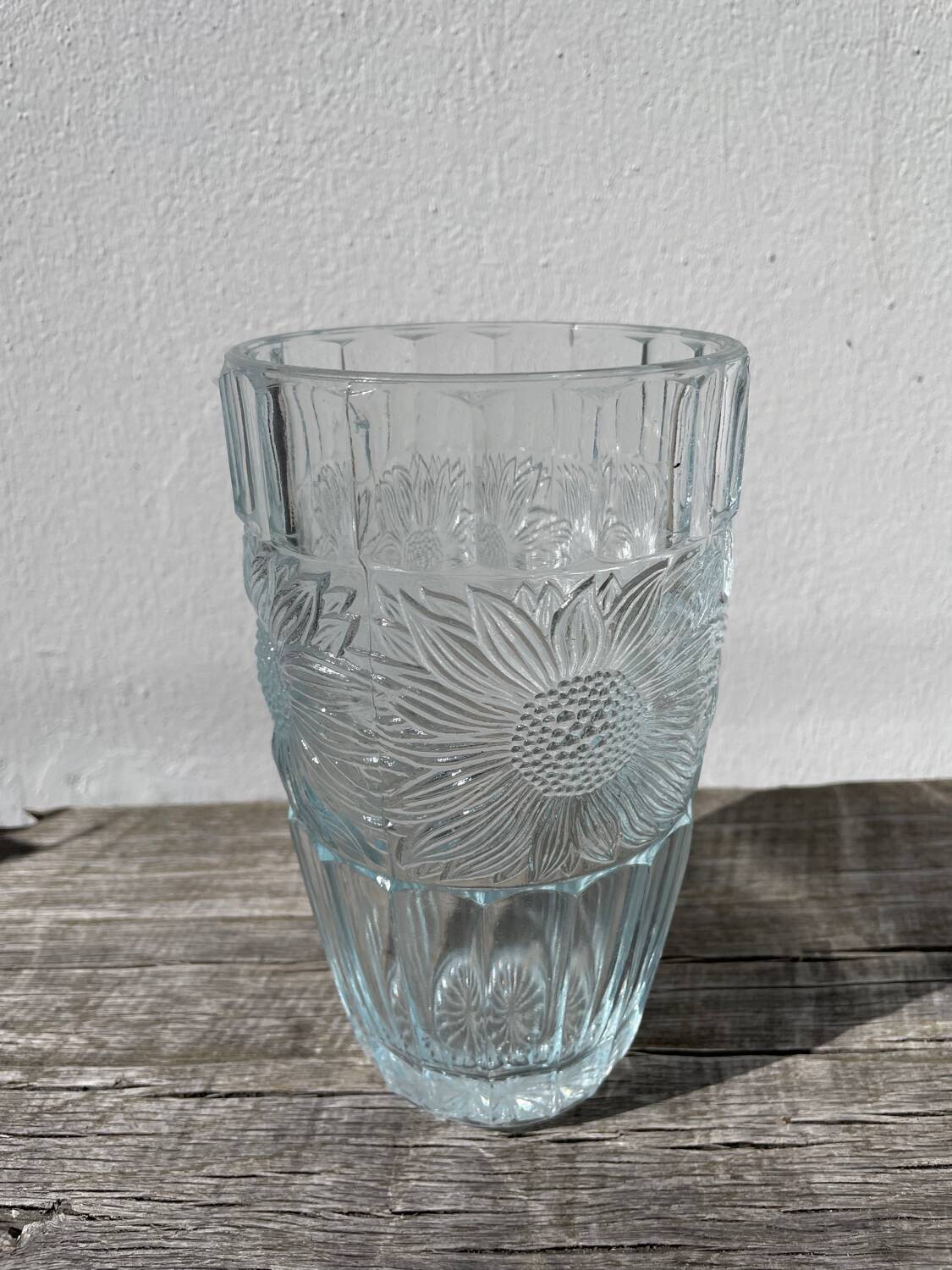 Glass sunflower vase 1990