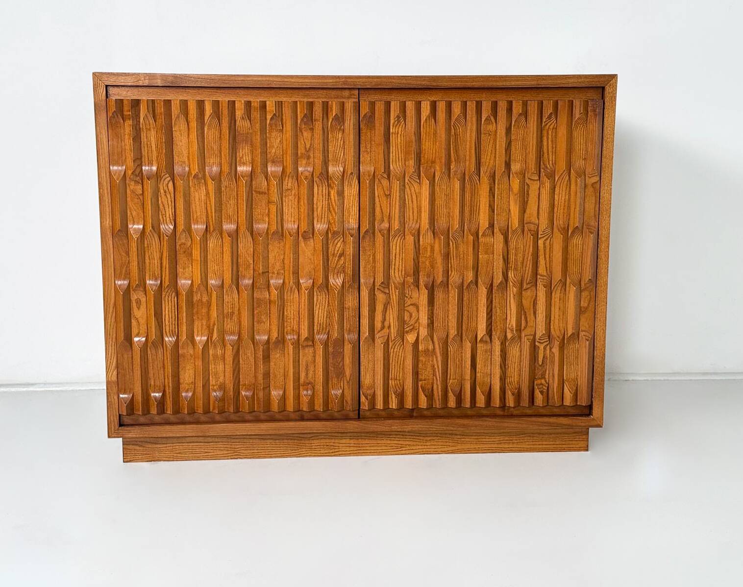 Buffet contemporain en bois, Italie