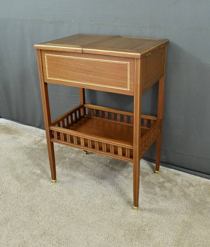 Small Mahogany Coffee Table, Maison Pagny, Directoire style – Early 20th century